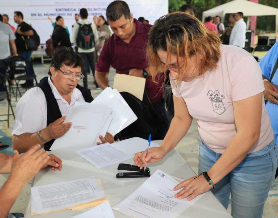 200 familias de Isla Mujeres obtienen seguridad juridica en la propiedad de sus hogares 2