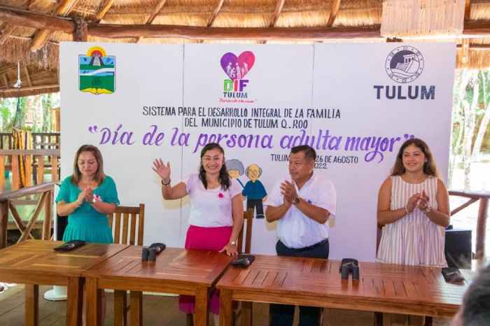 Celebra-DIF-Tulum-a-los-adultos-mayores-en-su-día-2