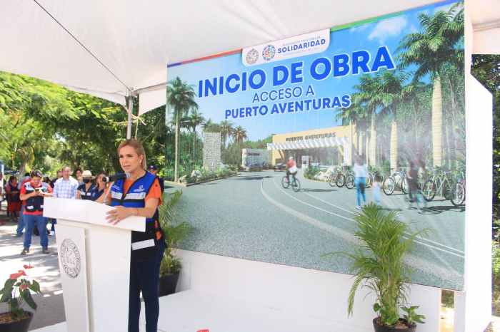 Colocan primera piedra por dignificación de Puerto Aventuras 1