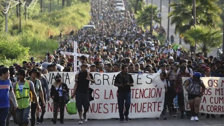 Desplazamiento Masivo de Migrantes desde Chiapas hacia EE. UU Genera Tensiones por Visas
