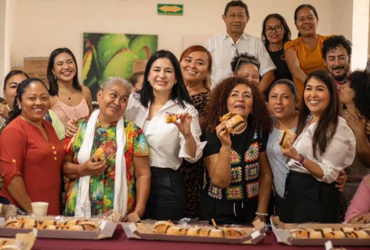 Estefania Mercado Celebra la Epifania con Mujeres Emprendedoras de Playa del Carmen 1