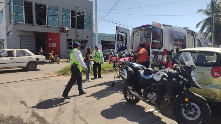 Pareja de Motociclistas Sufre Graves Lesiones en Chetumal Derrape Tras Incidente con Auto Fantasma 1