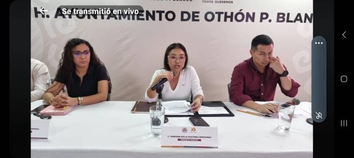 Yenssuni Martínez Hernández Formaliza su Deseo de Reelegirse en Othón P. Blanco Ante el Cabildo