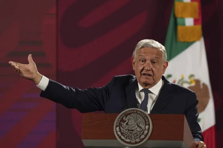 AMLO alerta a connacionales en EE. UU.: No respalden a candidatos que atenten contra México