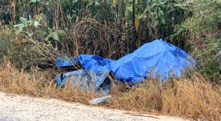 Hallan Cadáver Envuelto en la Carretera de Tulum