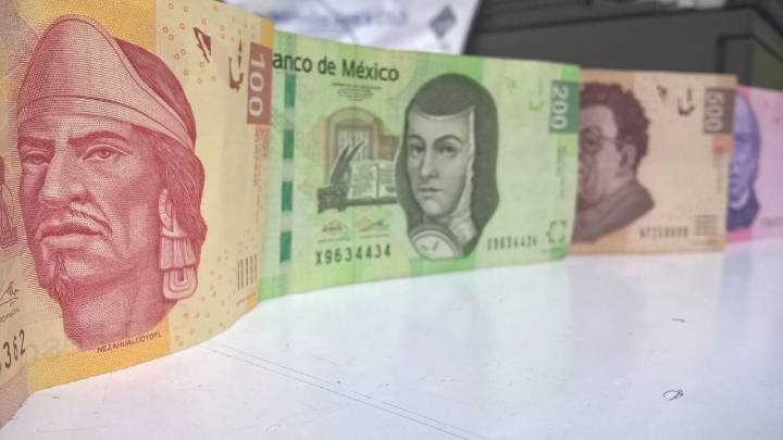 Moneda Mexicana Firme Frente al Dólar