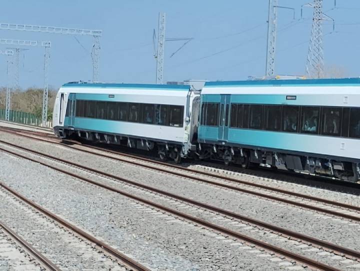 Contratiempo Ferroviario: Tren Maya Altera Ruta en Tixkokob en Trayecto a Cancún