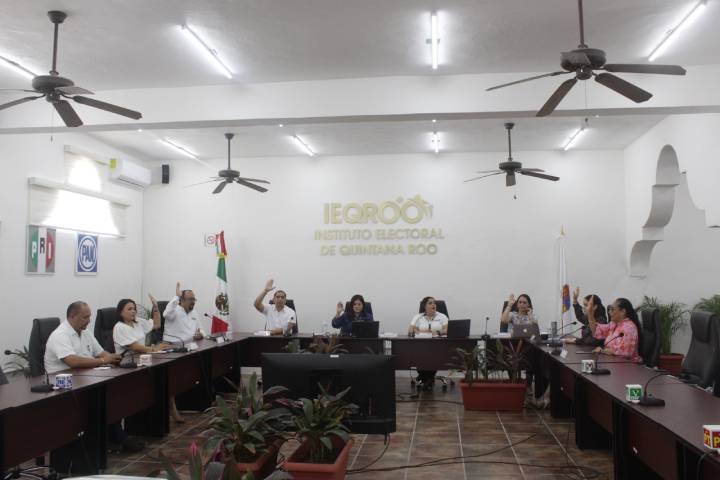 Estimulo del Ieqroo a Empleados del Servicio Profesional Electoral Nacional 2