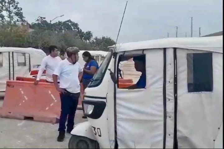 Levantan Bloqueo de Mototaxis en Carretera Playa del Carmen El Tintal 1