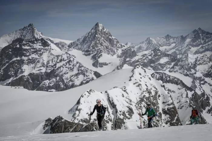 Tragedia en los Alpes: Hallan sin vida a cinco alpinistas desaparecidos