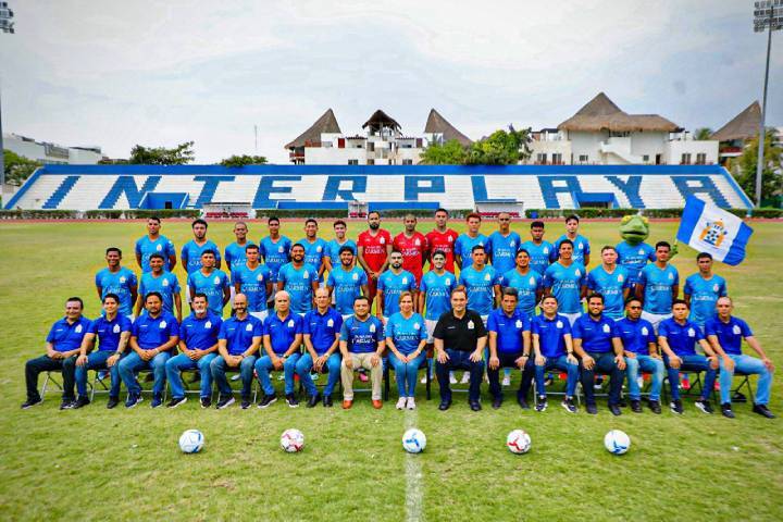 Capturan Momento Emblemático: Club Inter Playa del Carmen Posan para Foto Oficial Temporada 2023-2024