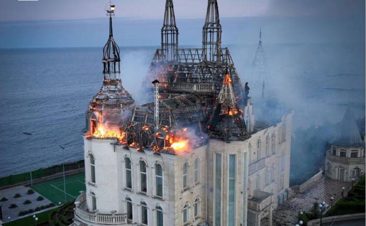 Misil Ruso Impacta el "Castillo de Harry Potter" en Odesa