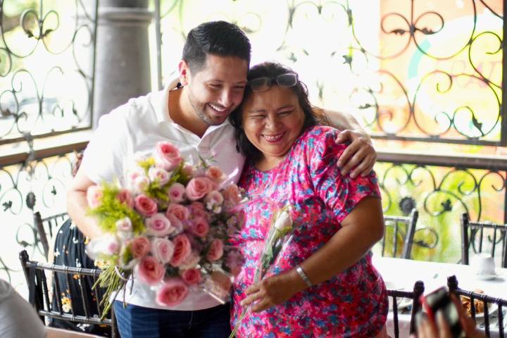 Celebración y Compromiso: Renán Sánchez Resalta la Importancia de las Mujeres en el Día de las Madres