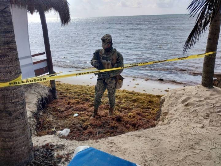 Descubren Paquete con Marihuana en Playas de Puerto Morelos