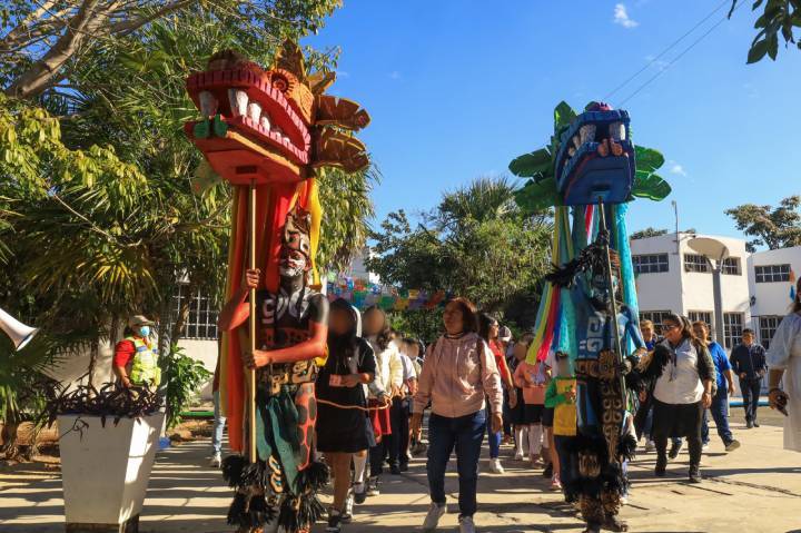 Invitación a Niños para Explorar el Centro Cultural