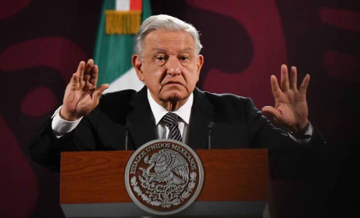 La aprobación de las iniciativas de AMLO en el Congreso es la más baja desde 1917: estudio