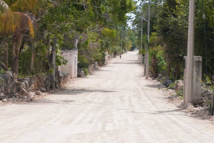 Obras Avanzan en Santa Gertrudis Gracias a la Gestión de Erik Borges Yam