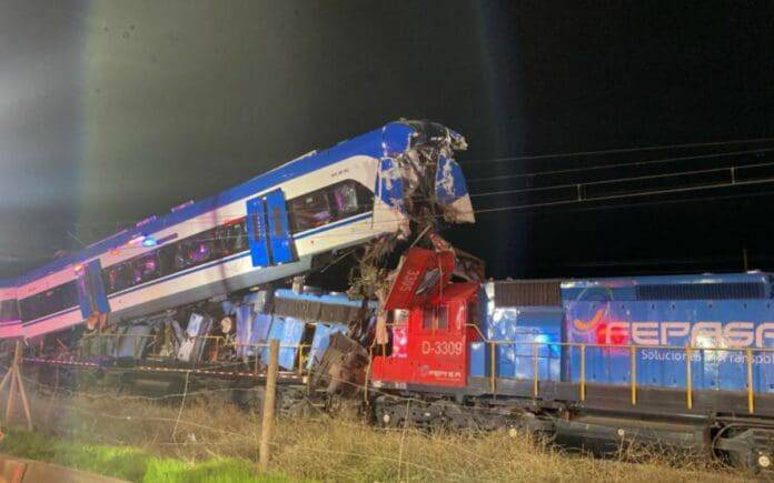 Trágico Accidente de Trenes en Chile: Dos Muertos y Nueve Heridos