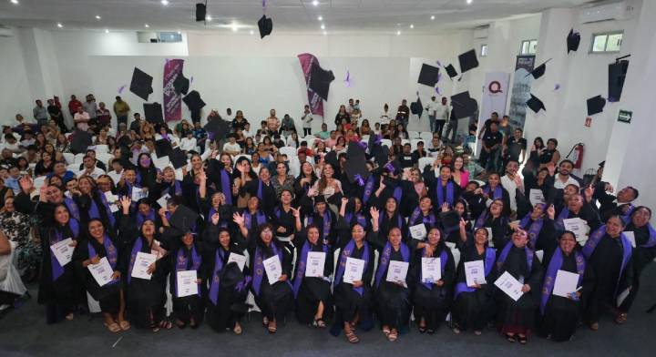 Mara Lezama Celebra a la Primera Generación de Graduadas de la Prepa “Mujer es Poder”