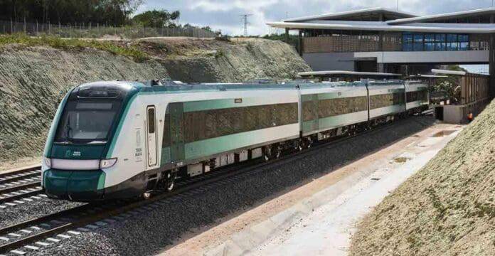 Mara Lezama y AMLO promueven el turismo en el Tren Maya