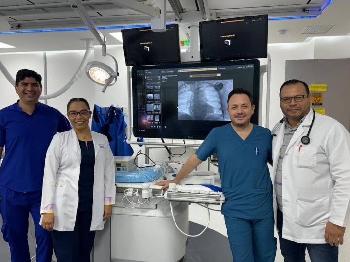 Primer marcapasos implantado con éxito en hospital de SESA en Cancún