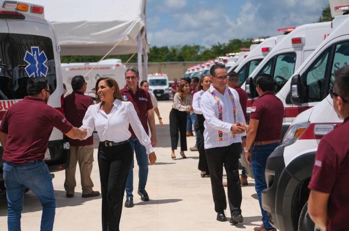 Quintana Roo recibe 31 ambulancias para reforzar la atencion medica de emergencias 2