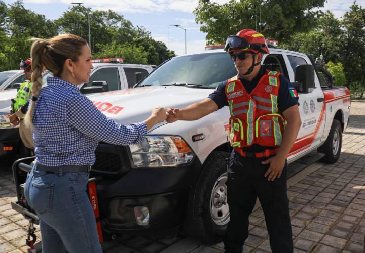 Solidaridad recibe nuevo equipo avanzado de Protección Civil