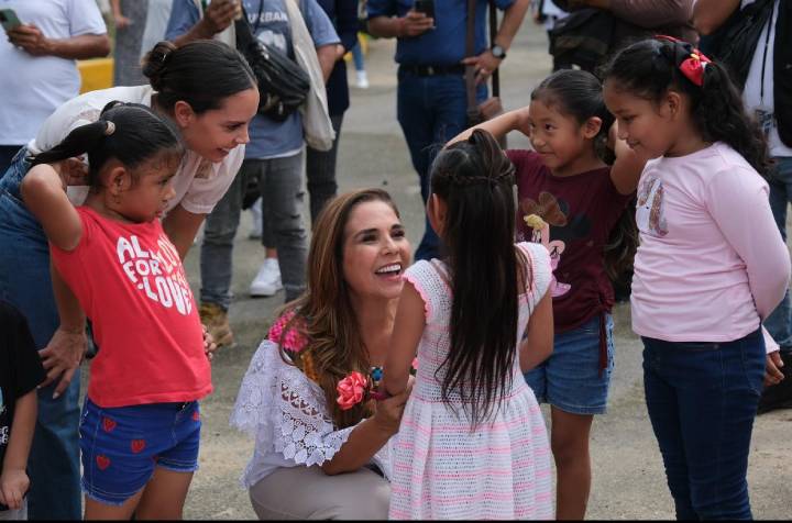 Mara Lezama y Ana Paty Peralta Abren Centro para Impulsar Desarrollo Infantil y Juvenil en Cancun 2