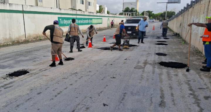 Intensas labores de reparación de calles avanzan en Puerto Aventuras: Estefanía Mercado