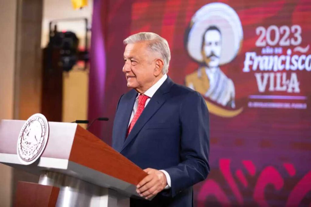 AMLO felicita a Delfina y Manolo Jiménez por su triunfo sin contratiempos significativos