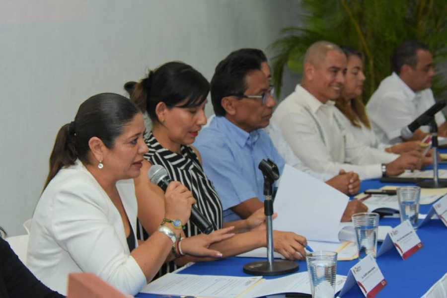 Acuerdo en Quintana Roo para brindar educación integral y competitiva a jóvenes estudiantes