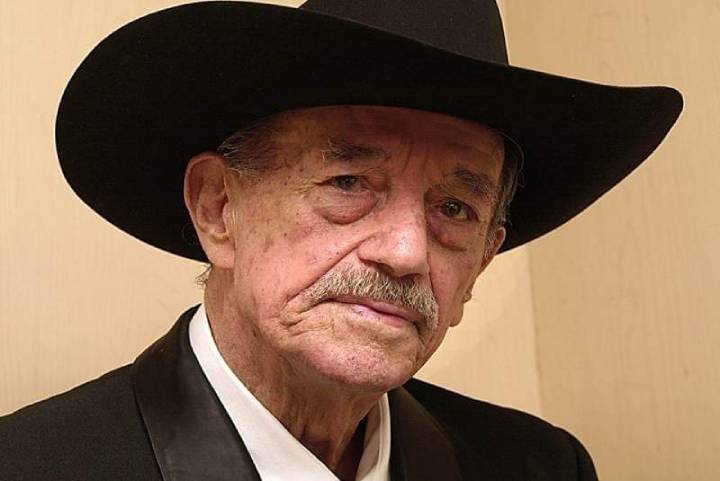 Adiós a los 94 años a Fernando Almada: Un Ícono Inmortal del Cine Mexicano