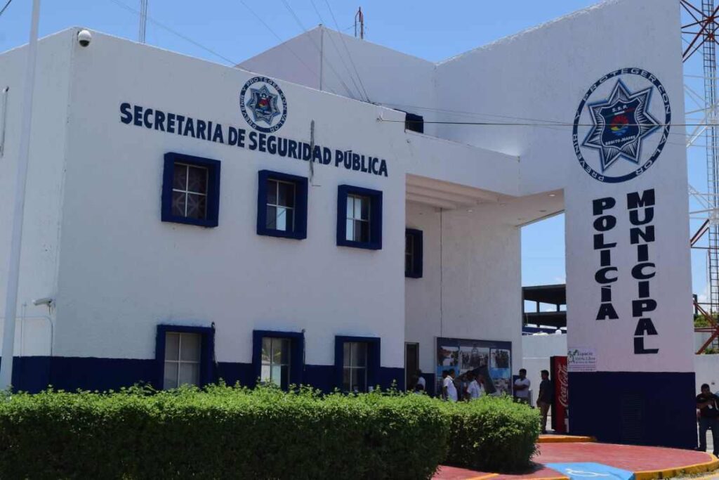 Agente de Tránsito de Cancún Detenido por Presunta Participación en Delito