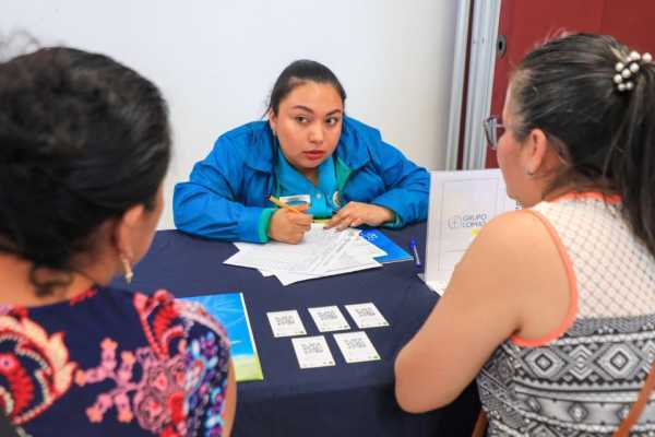 Alcaldesa Lili Campos lidera exitosa Feria de Empleo Municipal para impulsar empoderamiento laboral de las mujeres 1