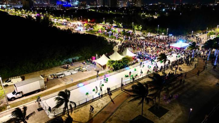 Apertura Festiva para Familias en Cancun durante las Festividades Navidenas 2