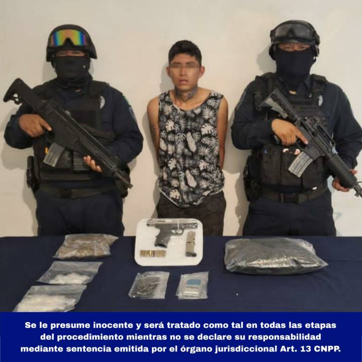 Arresto en Playa del Carmen: Detención por Posesión de Drogas y Arma