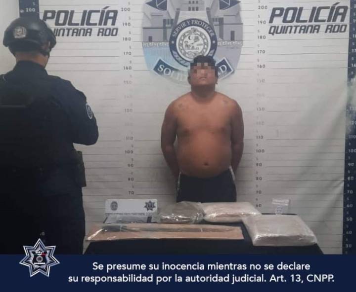 Arresto por Agresión con Cuchillo y Posesión de Drogas en Playa del Carmen