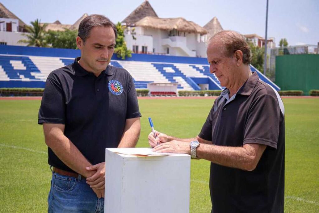 Carlos Bracamontes ratificado como entrenador del Inter Playa del Carmen: La afición celebra su continuidad