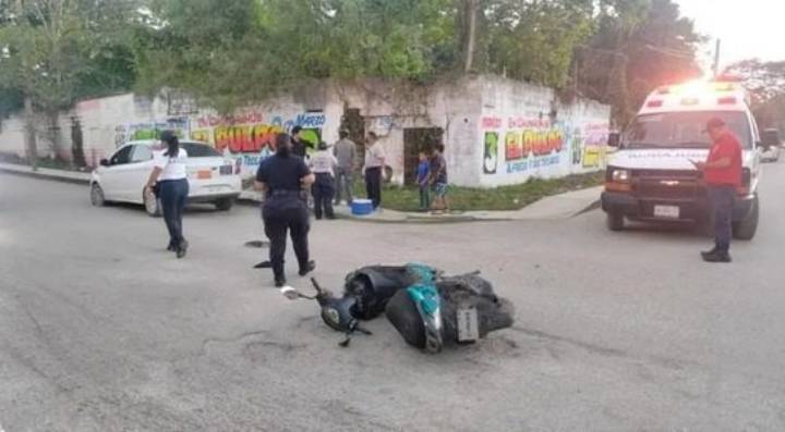 Colisión entre un Novato en Motocicleta y un Automovilista en José María Morelos