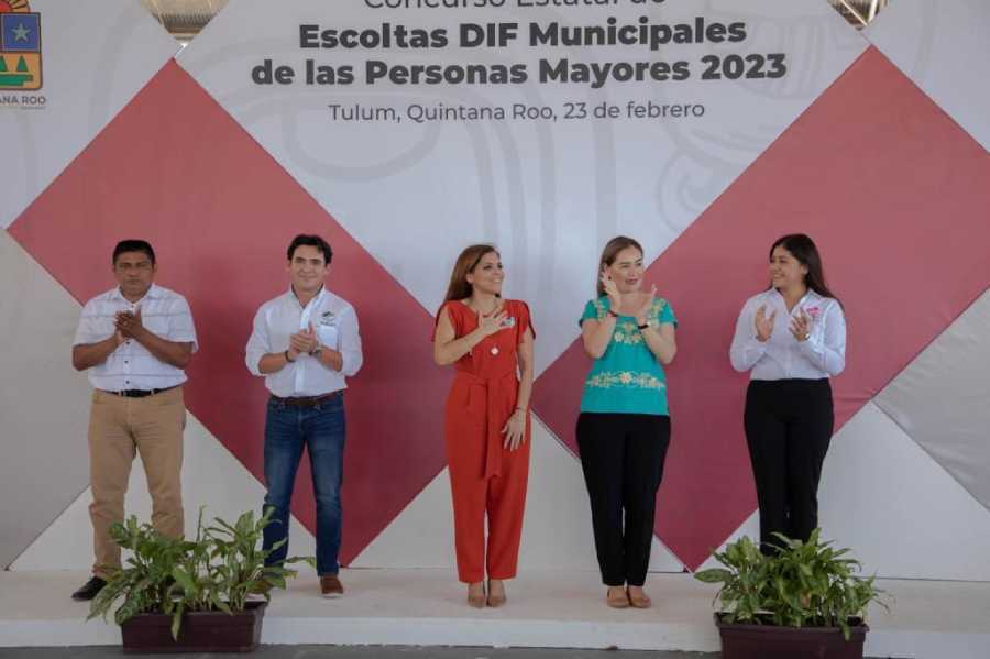 Concurso de escoltas para adultos mayores del DIF se celebra en Tulum