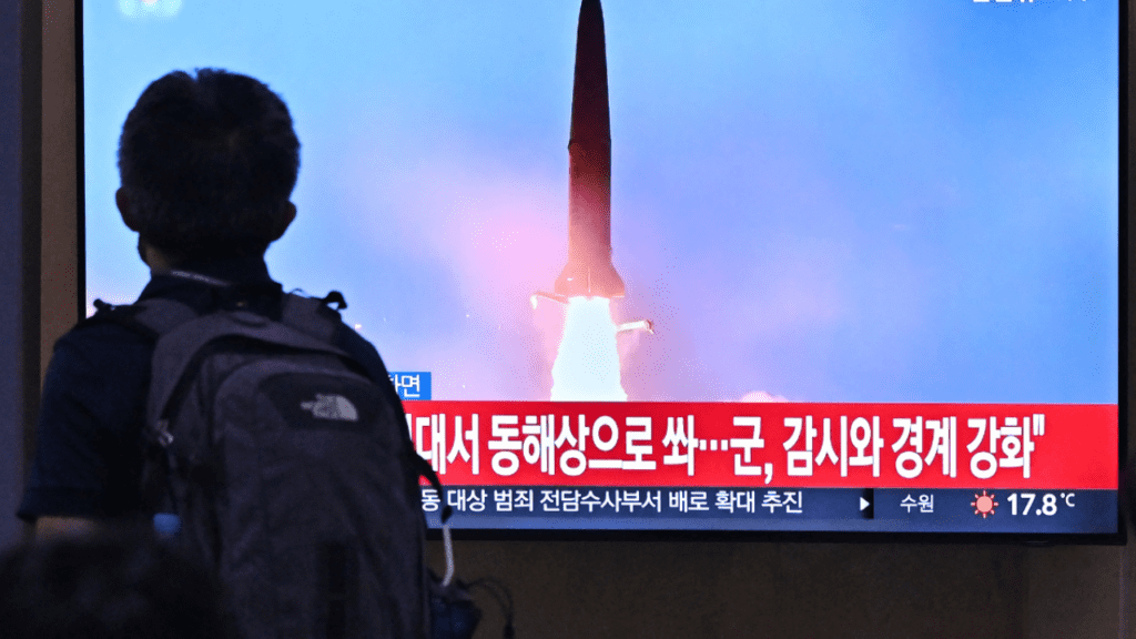 Corea del Norte lanza un potente misil balístico tras la visita de Kamala Harris a Seúl