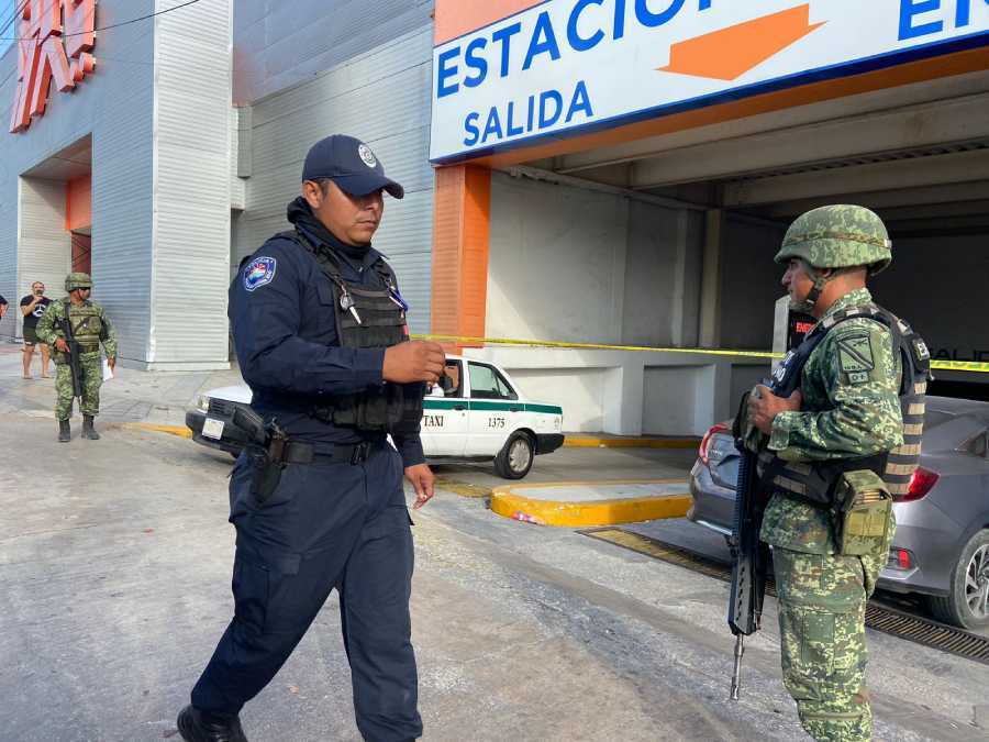 Cuerpo desmembrado encontrado en estacionamiento subterráneo de Cancún