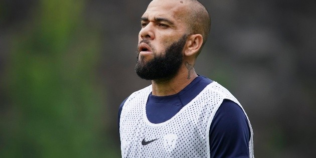 Dani Alves: Así es la vida en la cárcel del exjugador de Pumas