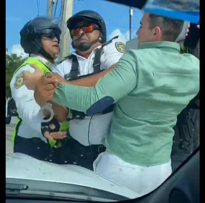 Denuncia de Abogado 'Tiktoker' Revela Caso de Abuso Policial en Cancún