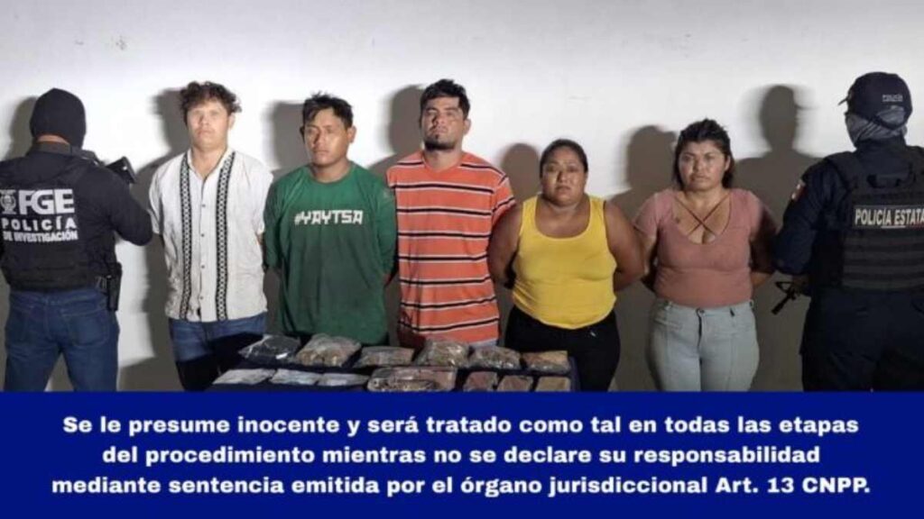 Desarticulada Banda en Playa del Carmen: Detenidos 3 Hombres y 2 Mujeres con Drogas y Arma Letal