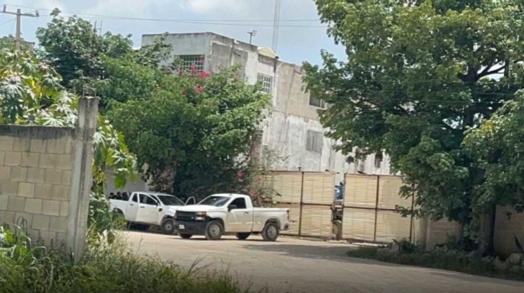 Descubren confiscación clandestina de contenedores de combustible en Cancún
