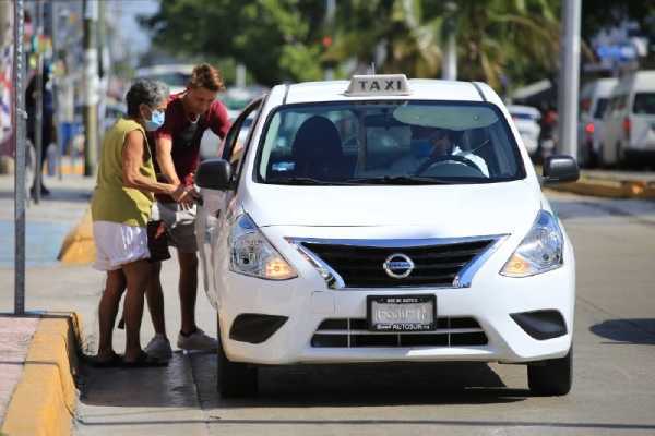 Descuento del 50 en licencias de servicio publico para taxistas del sindicato Lazaro Cardenas del Rio 2