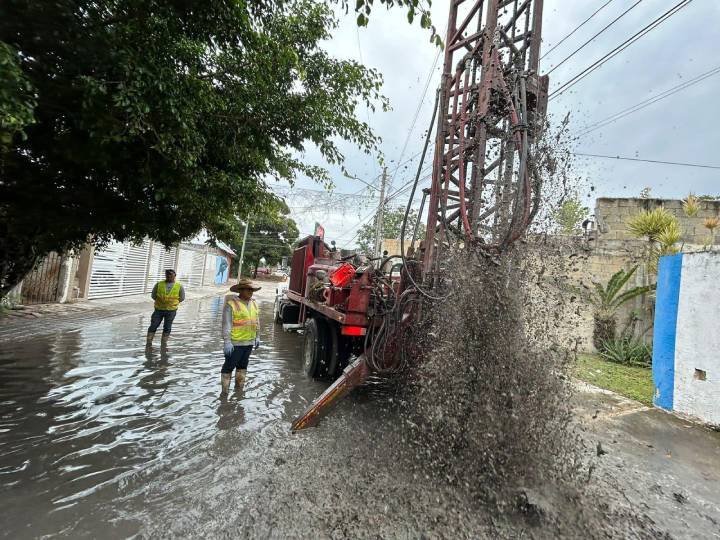 Diluvio en Cancun Desata Caos Estructura del Burrito Sabanero Colapsa 2