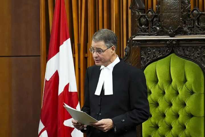 Dimite Presidente del Parlamento Canadiense tras Polémico Homenaje