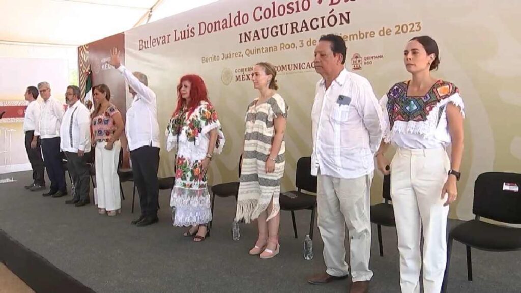 El Gobierno Federal Celebra la Transformacion del Bulevar Colosio en Cancun 2